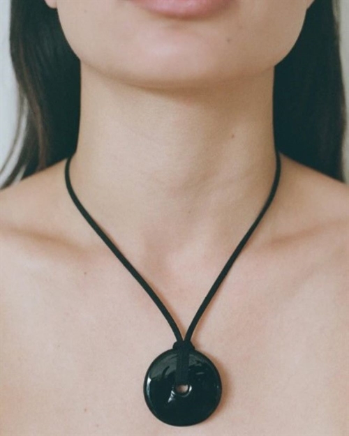 AYLLON CAMELIA NECKLACE NERO
